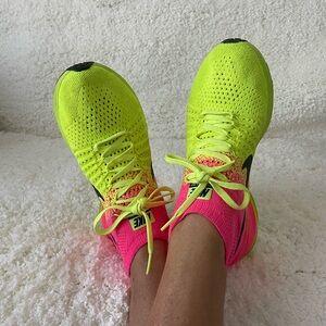 Nike Zoom All Out Fly Knit EUC 1 spot see pictures Only wore twice Make offer
